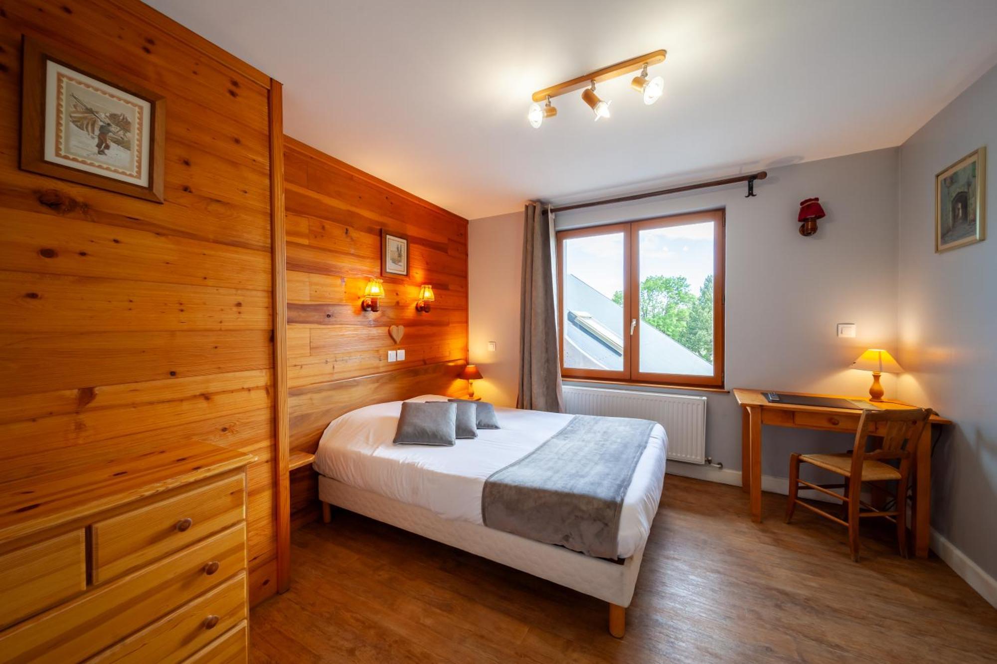 Auberge Des Montauds - Hotel & Restaurant Villard-de-Lans Quarto foto
